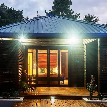 Pur Boutique Cabanas, Adults Only
