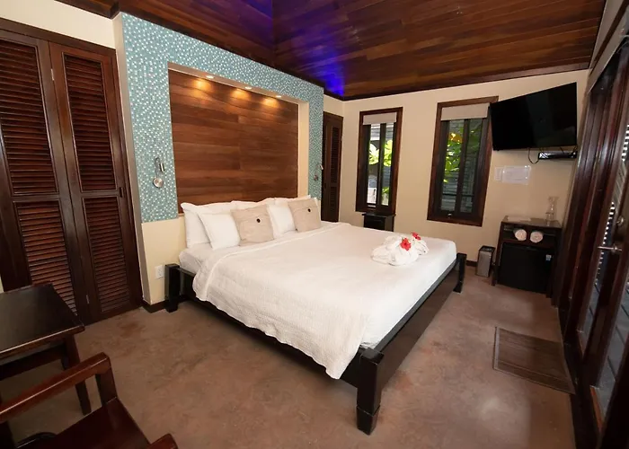 Pur Boutique Cabanas, Adults Only Hotel